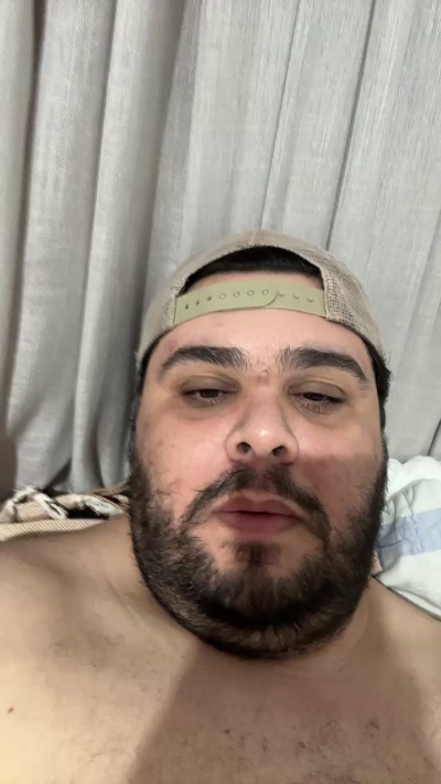 fernandez9281 live cam on Cam4