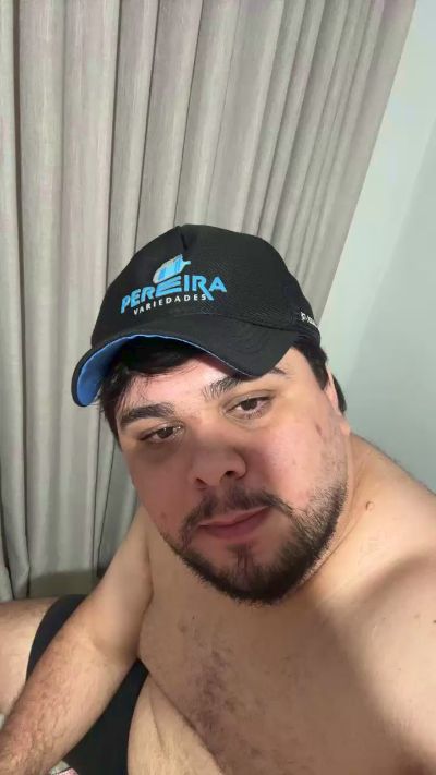 fernandez9281 live cam on Cam4