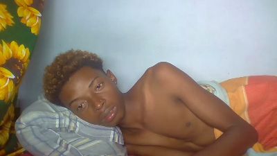 fernando1 live cam on Cam4