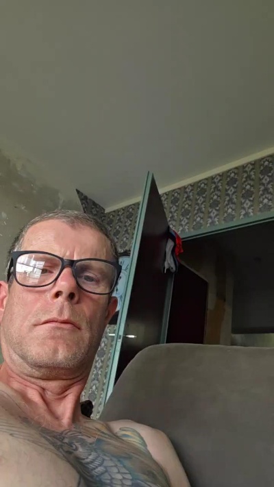 ferry47 live cam on Cam4