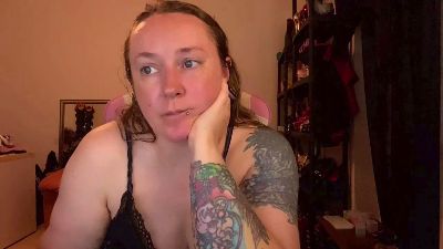 fetish_girl live cam on Cam4