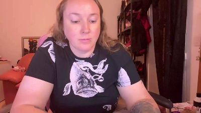 fetish_girl live cam on Cam4