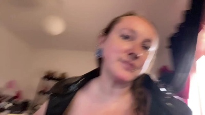 fetish_girl live cam on Cam4