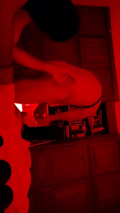 ffchiennasse live cam on Cam4