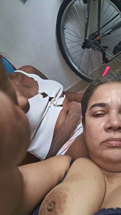 fflorecita live cam on Cam4