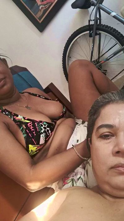 fflorecita live cam on Cam4