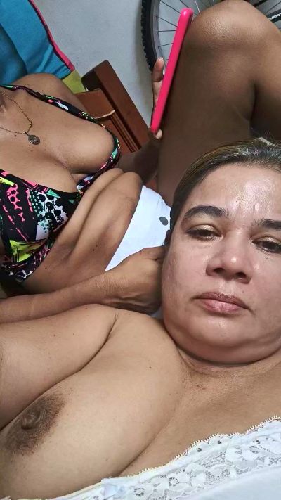 fflorecita live cam on Cam4