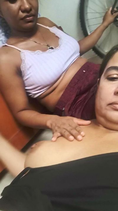 fflorecita live cam on Cam4