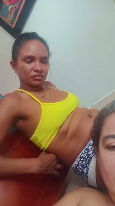 fflorecita live cam on Cam4