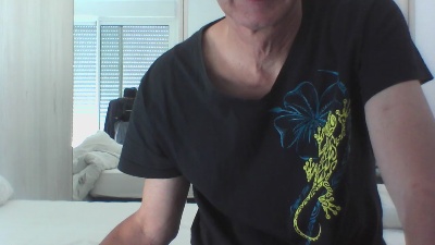 fififilou77 live cam on Cam4