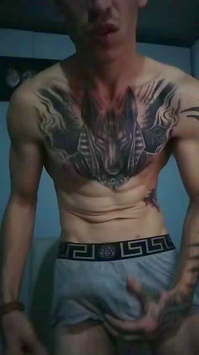 fighterguy1 live cam on Cam4