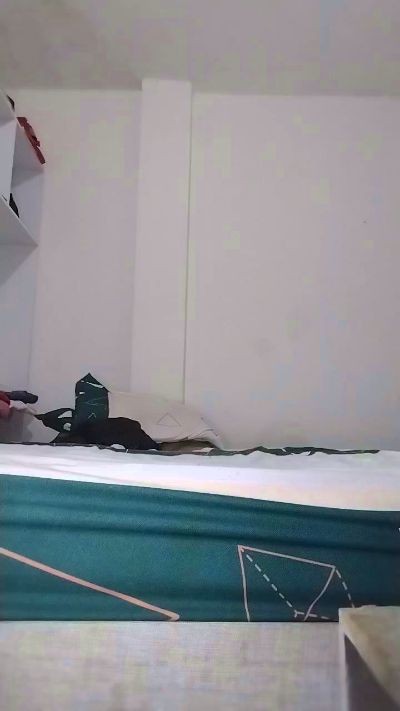 figuritare2 live cam on Cam4