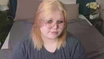 fillis_fox live cam on Cam4