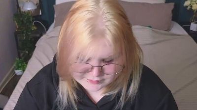 fillis_fox live cam on Cam4