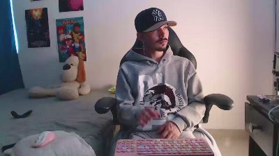 finn_jackson live cam on Cam4
