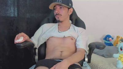 finn_jackson live cam on Cam4