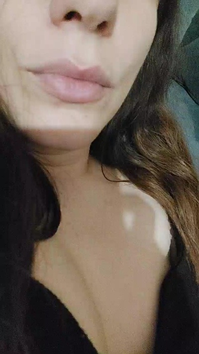 fiona_hot live cam on Cam4