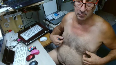 firenze103 live cam on Cam4