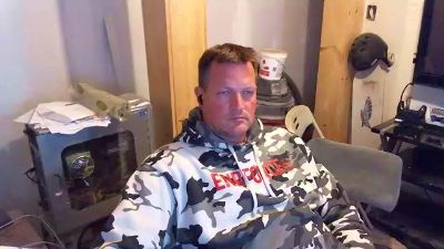 fireteck22 live cam on Cam4