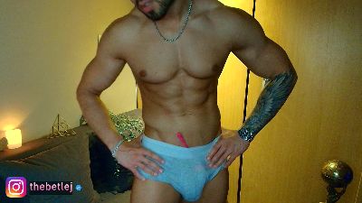 adult chat room Fit Muscleman