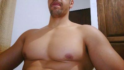 fitandhorny666 live cam on Cam4