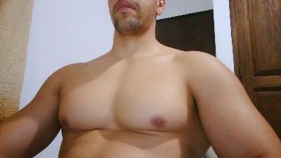 fitandhorny666 live cam on Cam4