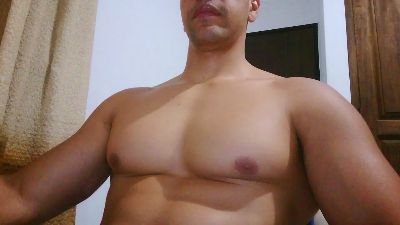 fitandhorny666 live cam on Cam4