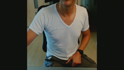 fitguy7310 live cam on Cam4
