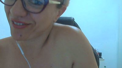 flamenquita38 live cam on Cam4