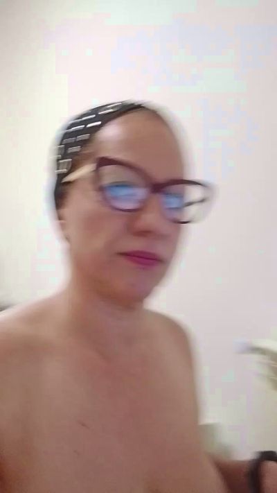 flamenquita38 live cam on Cam4