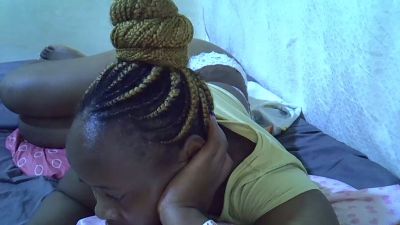 flirty_girl live cam on Cam4