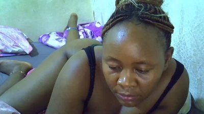 flirty_girl live cam on Cam4