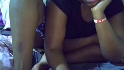 flirty_girl live cam on Cam4