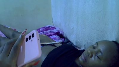 flirty_girl live cam on Cam4