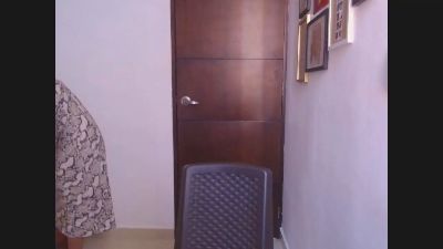 flora_oxig live cam on Cam4