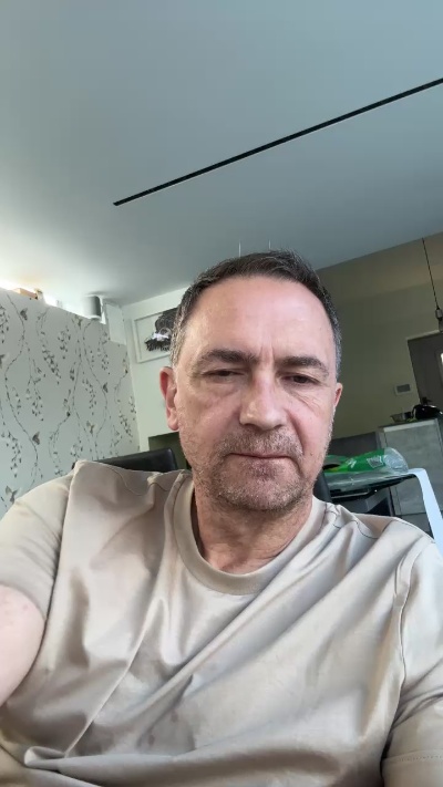 foreskinuk live cam on Cam4
