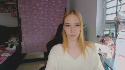 foxSonya live cam on Cam4