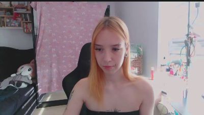 foxSonya live cam on Cam4