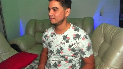fox_couple69 live cam on Cam4