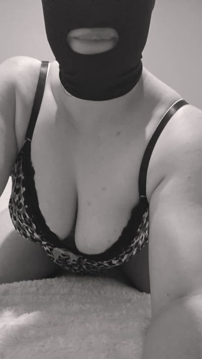 foxyhotmama live cam on Cam4