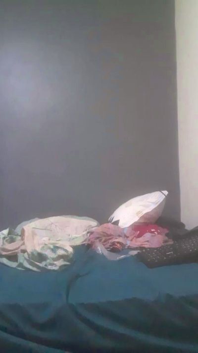 foyler85 live cam on Cam4