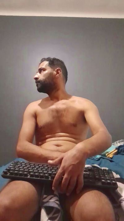 foyler85 live cam on Cam4