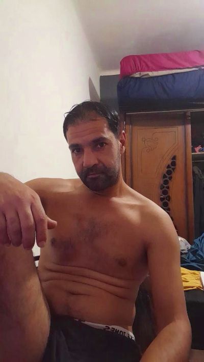foyler85 live cam on Cam4