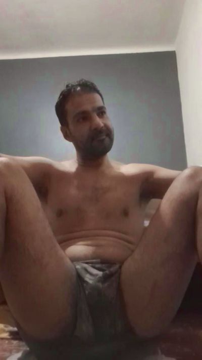 foyler85 live cam on Cam4
