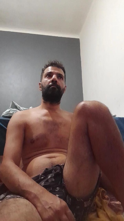 foyler85 live cam on Cam4