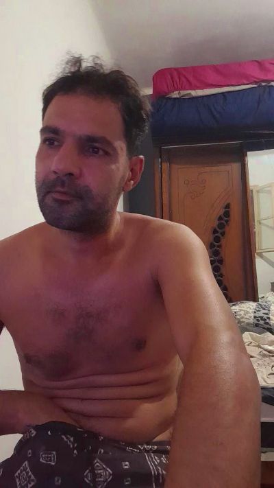 foyler85 live cam on Cam4