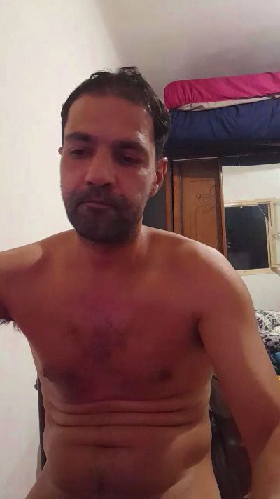foyler85 live cam on Cam4