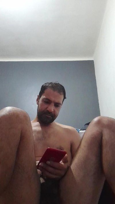foyler85 live cam on Cam4