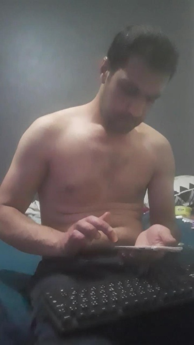 foyler85 live cam on Cam4