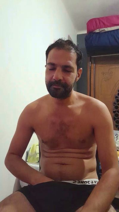 foyler85 live cam on Cam4